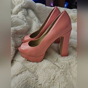 Steve Madden Pink Patent Platform Peep-Toe Pumps